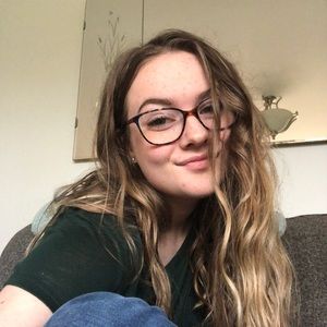 Meet your Posher, Megan